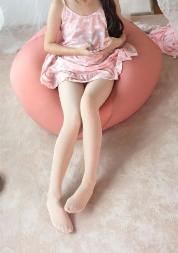 娇小亚女挑战巨大黑迪克_剧情片全集免费播放